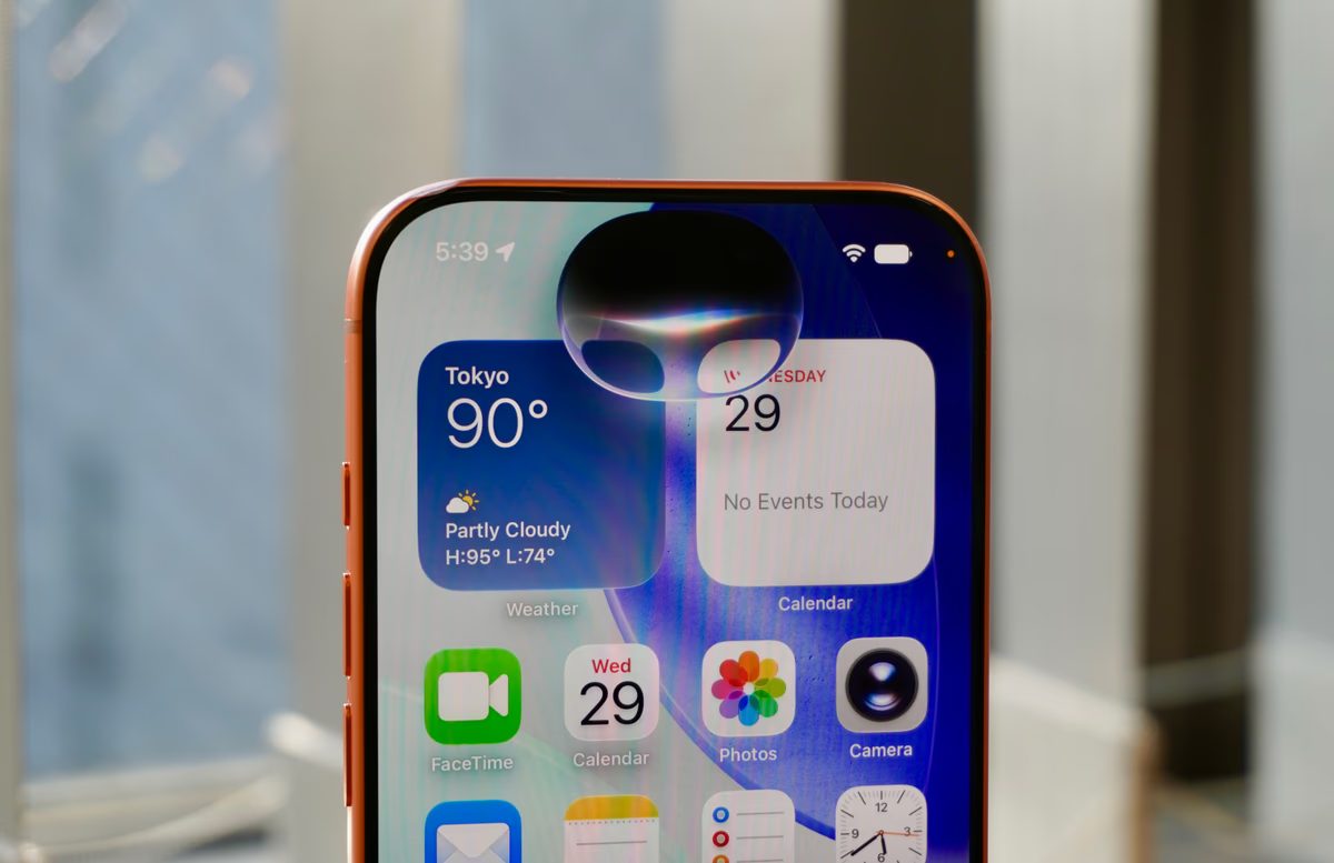 iOS 27携重生版Siri AI登场:首发仅限英语,灵动岛视觉惊艳