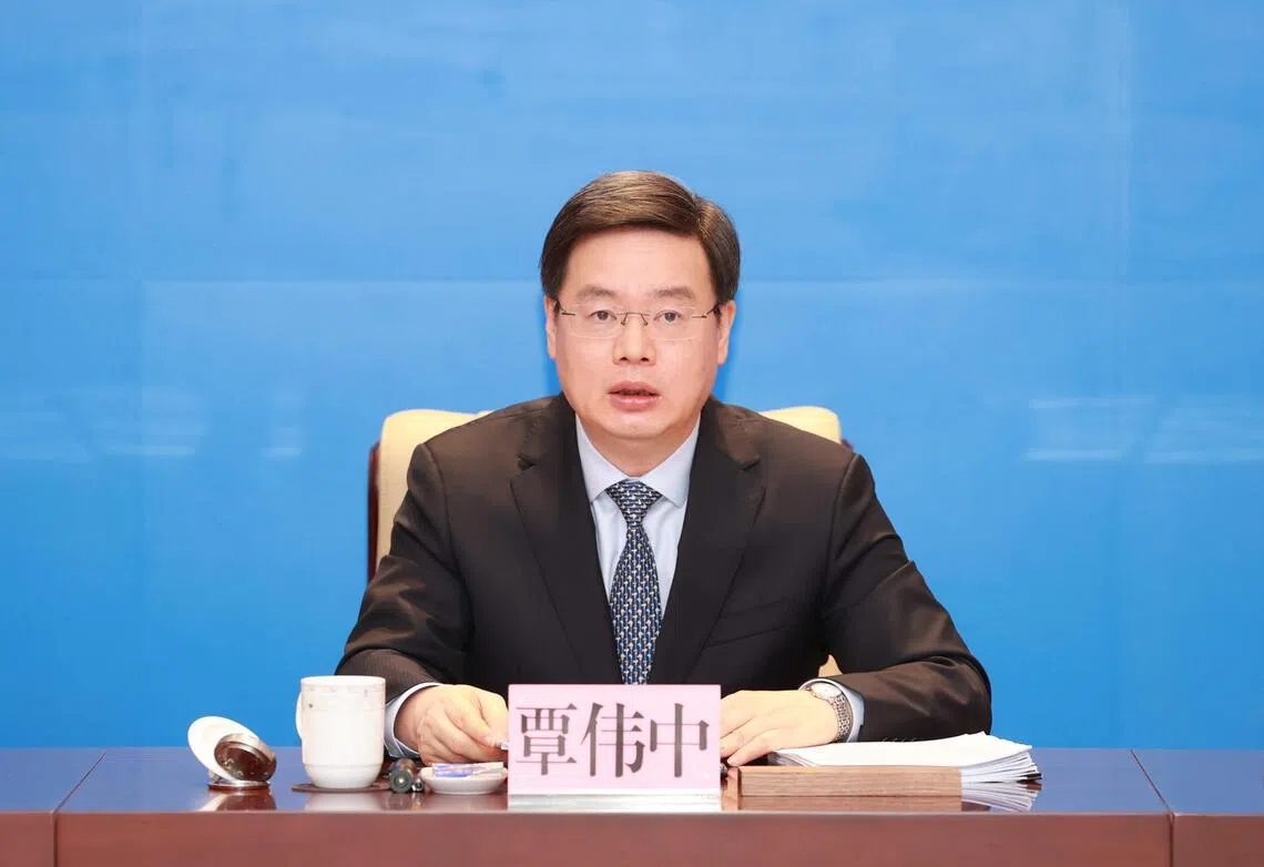 深圳原市长覃伟中辞任不足一月官宣被查