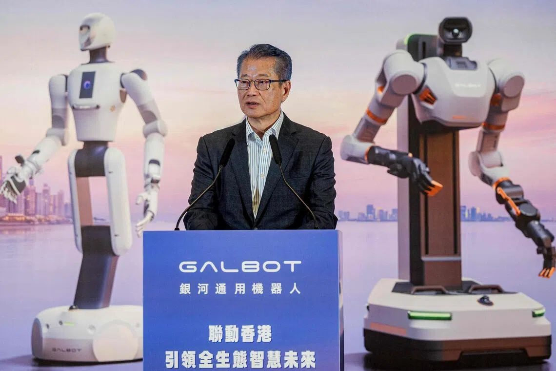 陈茂波:香港不与新加坡逐底竞争 力争年内落实税务优惠