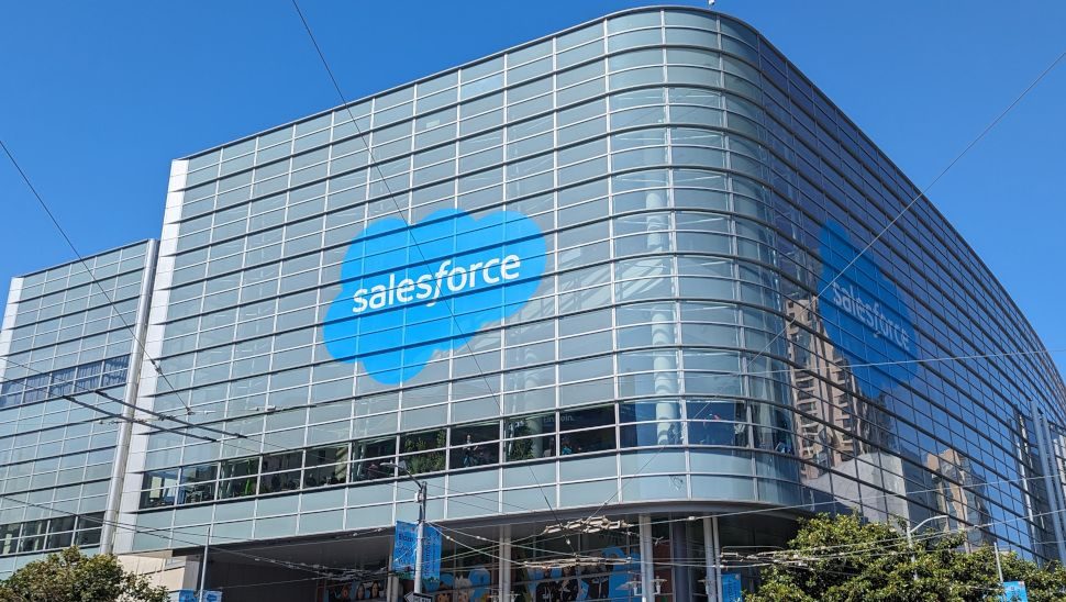 Salesforce英国及爱尔兰CEO呼吁加大AI技能培训,持续赋能英国劳动者