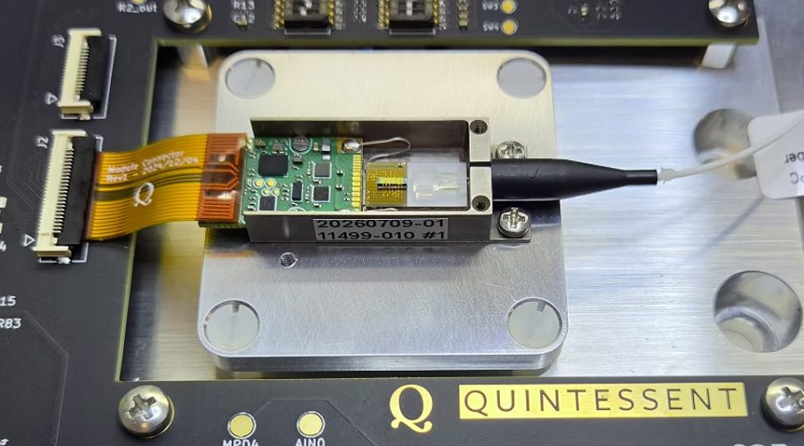 光互连初创Quintessent获4000万美元A轮融资,发力AI集群激光器量产