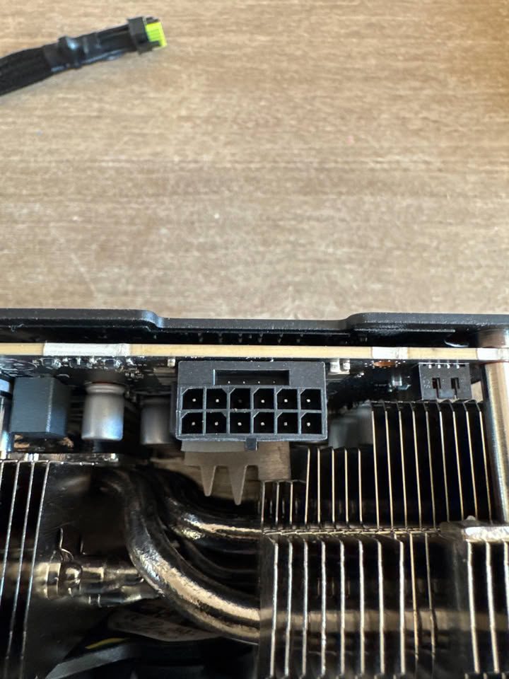 RTX 5090线缆熔毁索赔遭PNY拒绝:ASRock电源原装线竟"不够格"