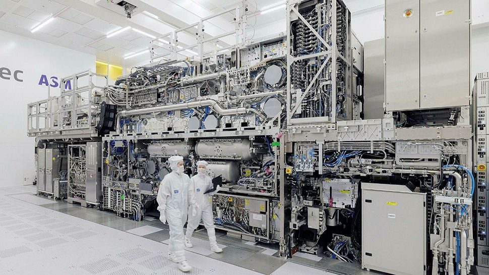 一骑绝尘:Intel High-NA EUV晶圆累计曝光破100万片,占全行业四分之三