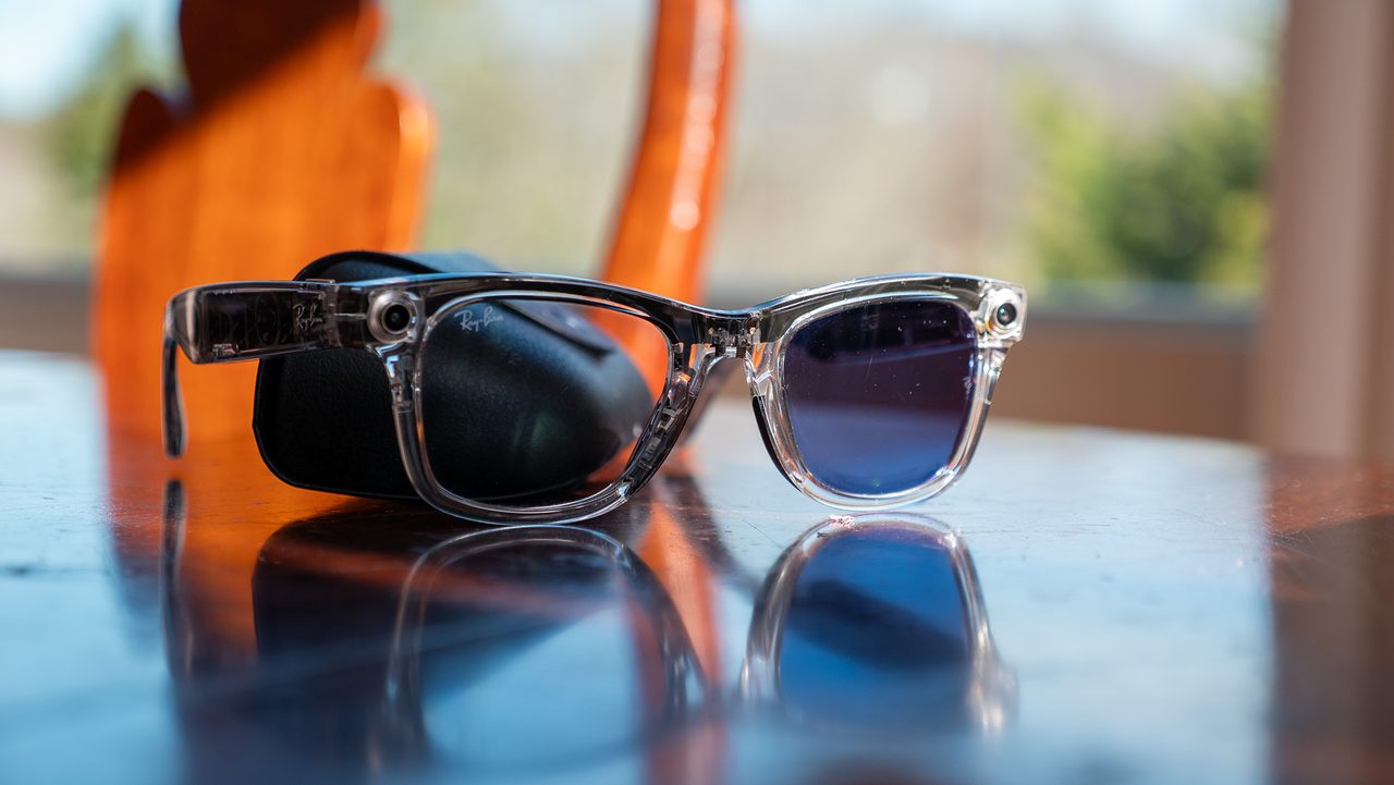Ray-Ban Meta 眼镜迎来 v28 更新:步行导航与空间音频齐上线