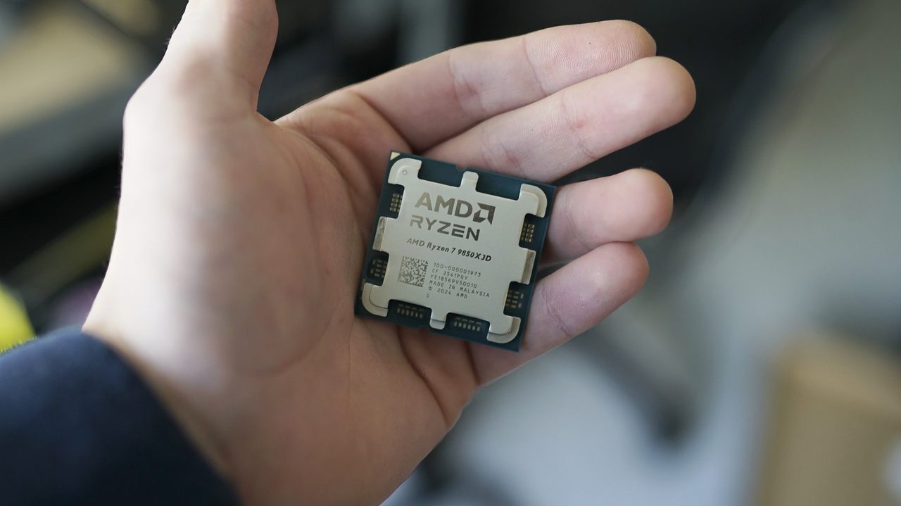 跌破首发价:AMD Ryzen 7 9850X3D降至484美元,还白送240mm水冷与《鬼武者》