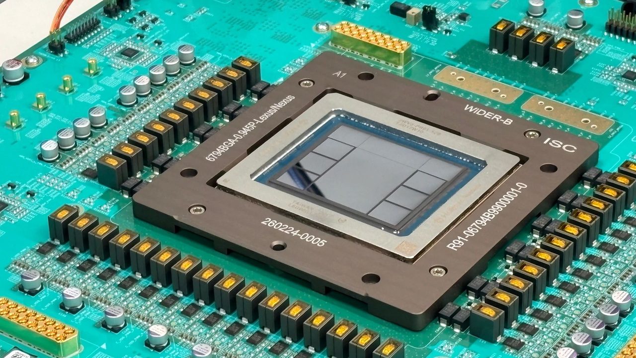 OpenAI下一代芯片拟交Samsung代工,联手TSMC推双货源策略