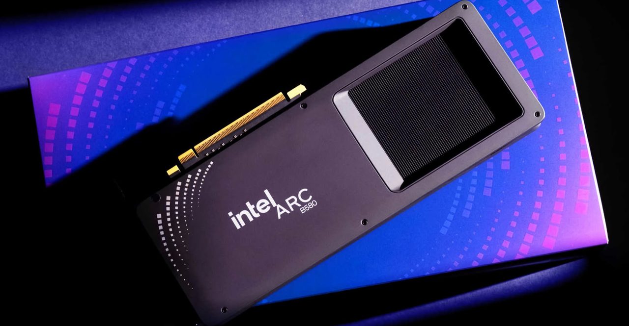 Intel 为 PresentMon 大幅"减负":CPU 开销最高降 78%,新增游戏体验悬浮窗预设