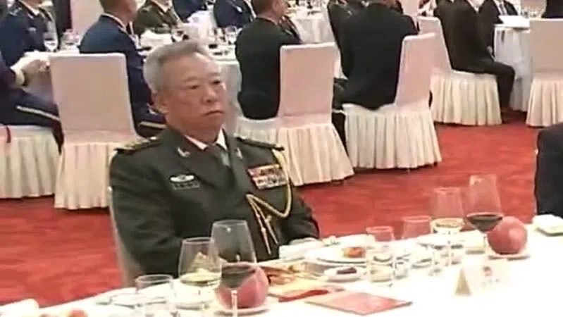 缺席江泽民百年诞辰纪念后,李作成现身国庆招待会