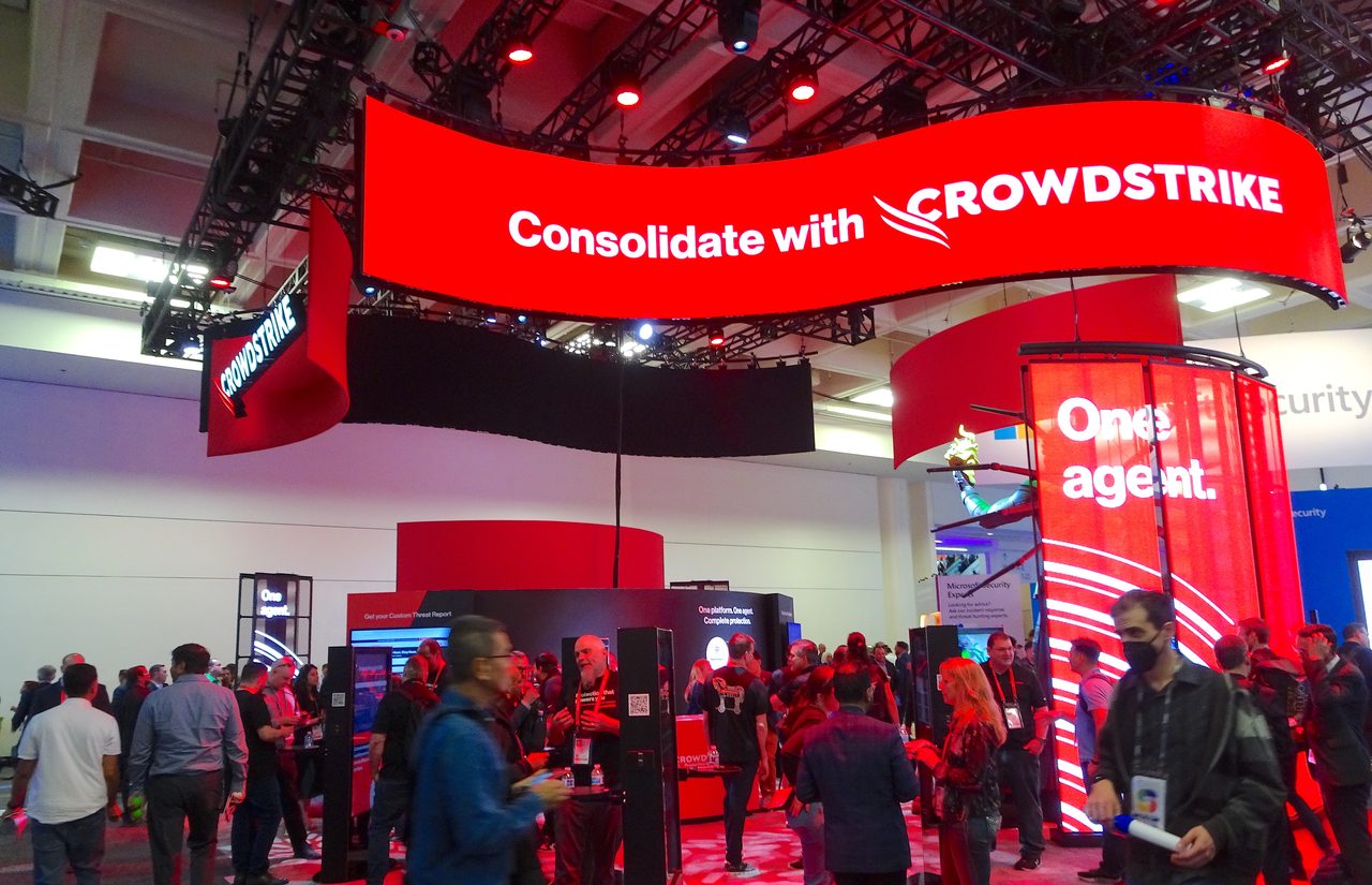 CrowdStrike三箭齐发:AI代理身份提供商、并行SOC调查与恶意软件包拦截