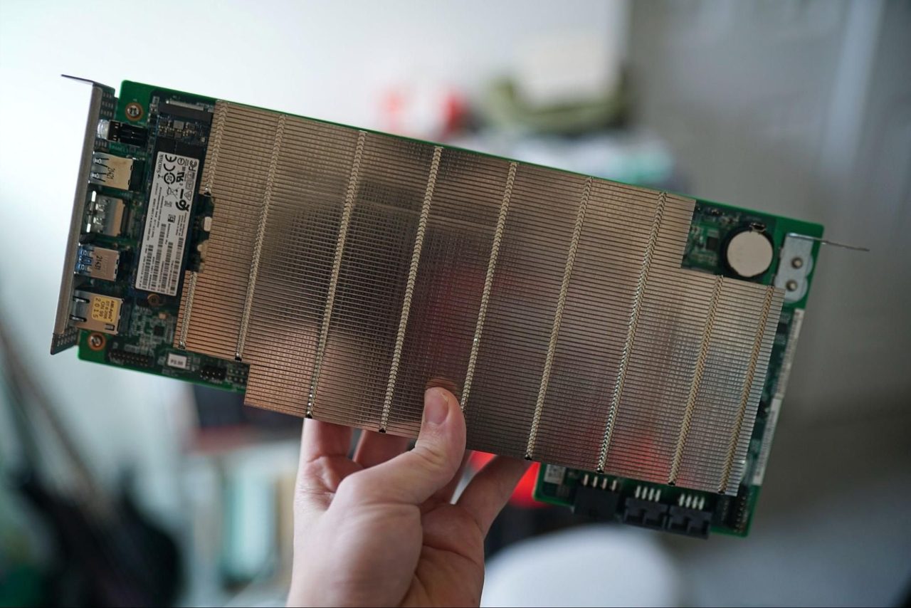 魔改立大功:AMD“PS5血统”矿用APU BC-250的FSR 4超分耗时几乎砍半